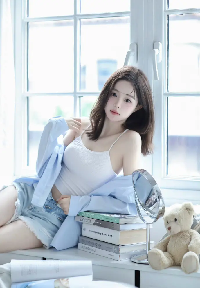 黑洞吸积盘示意图